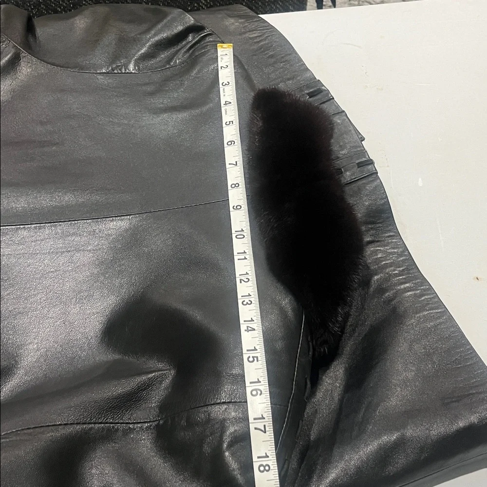 Black Lamb Leather Coat. Preloved - Picture 7 of 7